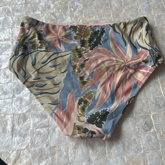 Madewell High-Waisted Retro Bikini Bottom Size M Bikini High rise Bottom NL269 - Picture 4 of 6